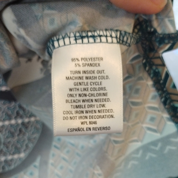 Floral Patterned Tunic Top - Picture 4 of 8